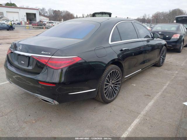 Mercedes-Benz S-Class 4matic Image 4