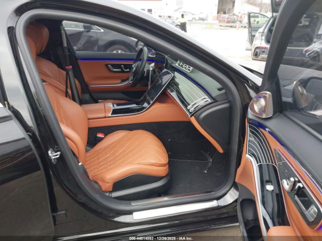 Mercedes-Benz S-Class 4matic Image 15