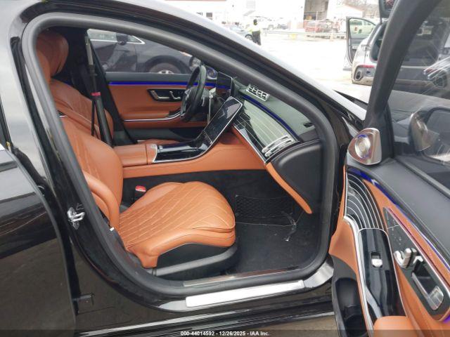 Mercedes-Benz S-Class 4matic Image 15