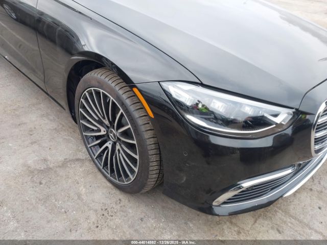 Mercedes-Benz S-Class 4matic Image 7