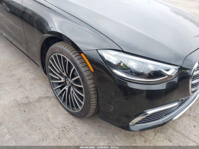 Mercedes-Benz S-Class 4matic Image 7