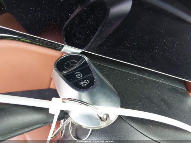 Mercedes-Benz S-Class 4matic Image 8