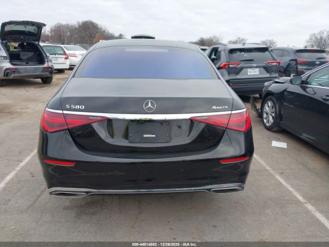 Mercedes-Benz S-Class 4matic Image 16