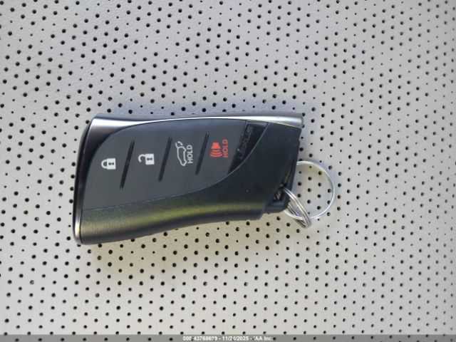 Lexus RX Premium Plus Image 2