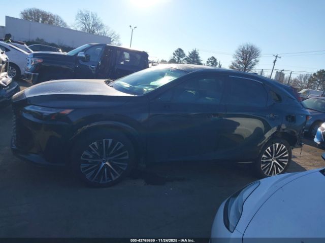 Lexus RX Premium Plus Image 17