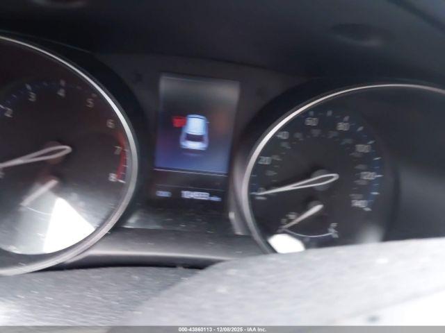 Toyota C-HR Xle Image 7