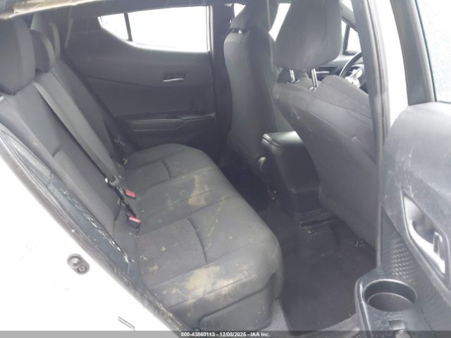 Toyota C-HR Xle Image 5