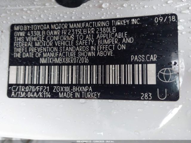 Toyota C-HR Xle Image 13