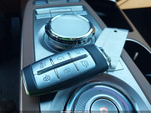 Genesis GV70 2.5t Awd Image 11