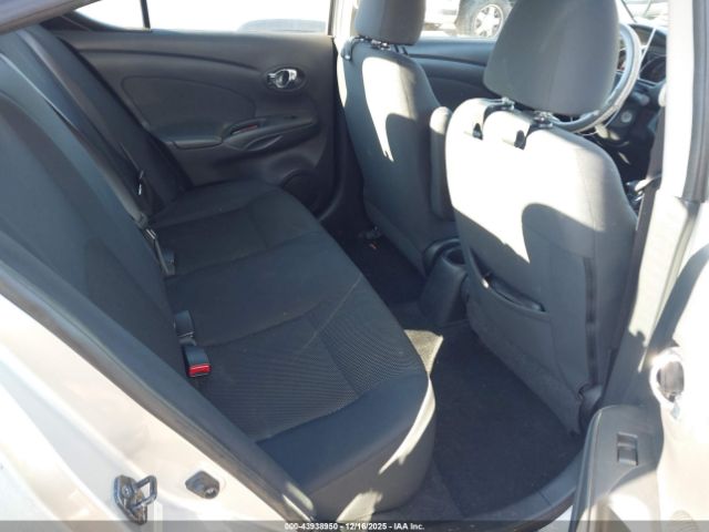 Nissan Versa 1.6 Sv Image 11