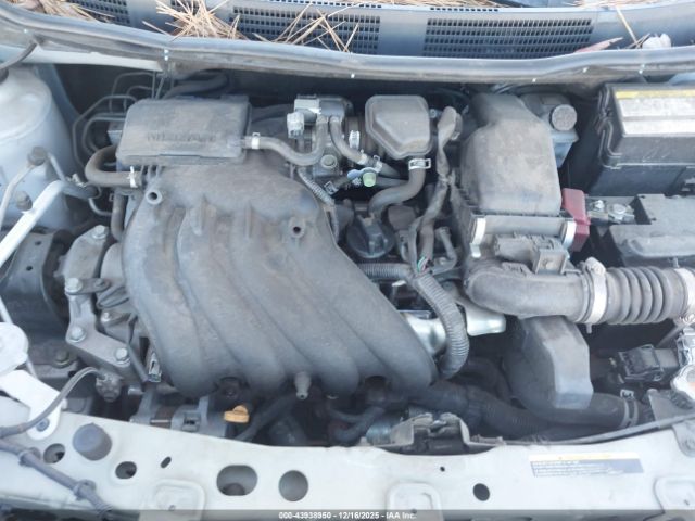 Nissan Versa 1.6 Sv Image 5