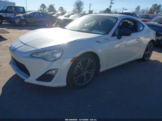 Scion FR-S Image 6