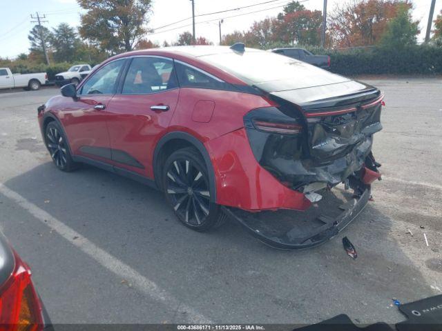 Toyota Crown Platinum Image 2