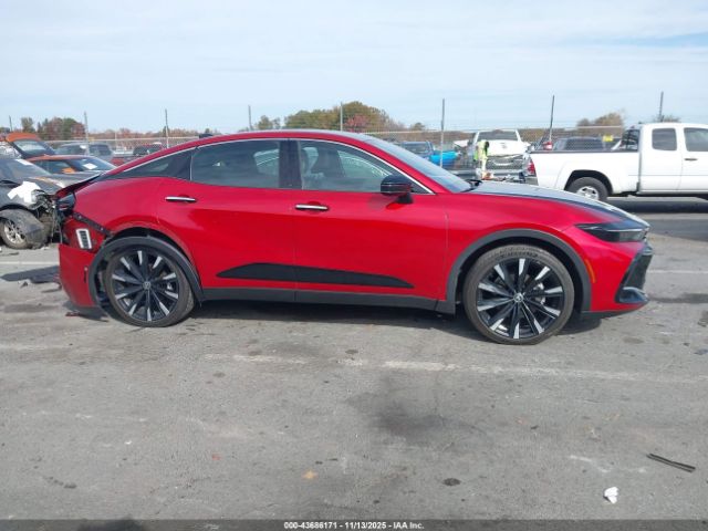 Toyota Crown Platinum Image 10