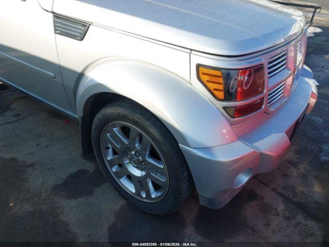 Dodge Nitro Heat Image 7