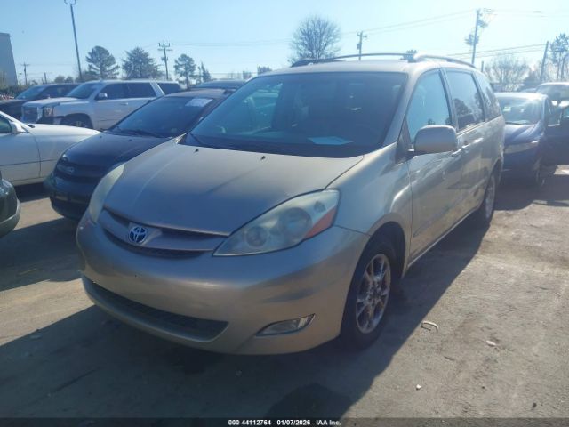 Toyota Sienna Xle Image 9