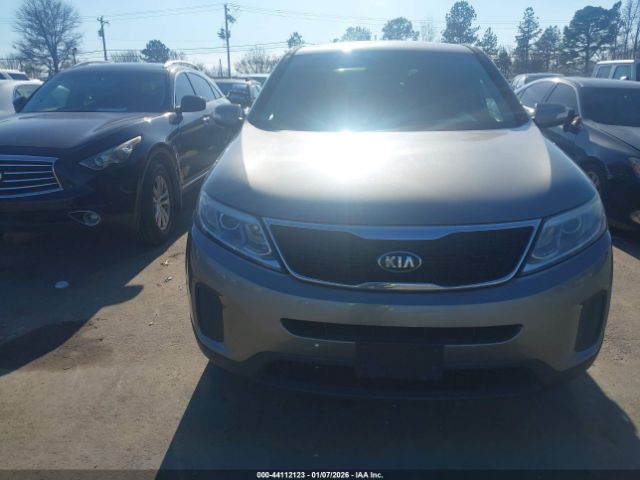 Kia Sorento Lx Image 2