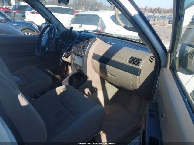 Nissan Frontier Xe Image 12