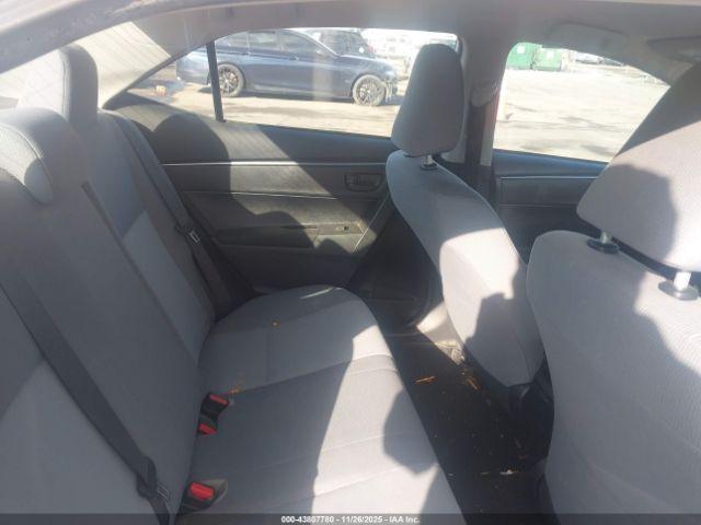 Toyota Corolla L Image 5