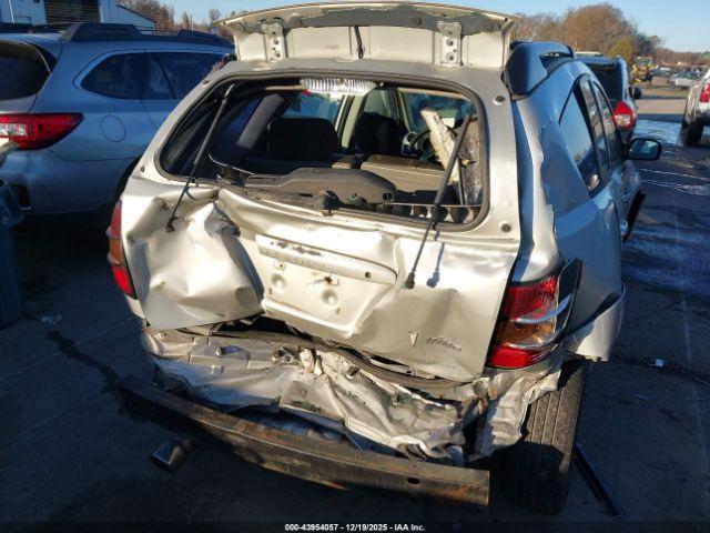 Pontiac Vibe Image 11