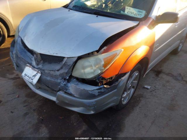 Pontiac Vibe Image 9