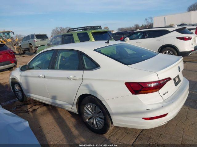 Volkswagen Jetta Image 15