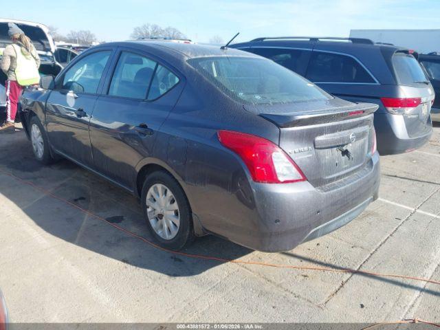 Nissan Versa 1.6 S+ Image 12