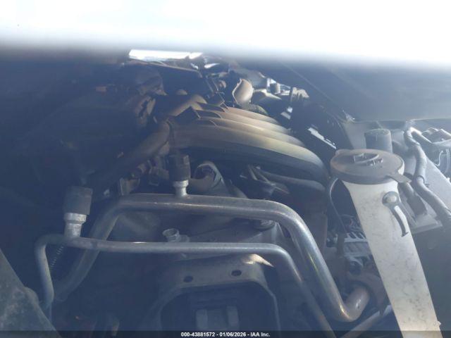 Nissan Versa 1.6 S+ Image 10