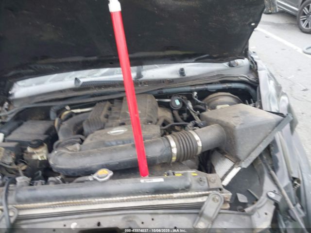 Nissan Pathfinder Sv Image 13