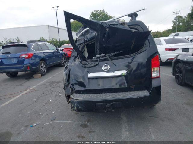 Nissan Pathfinder Sv Image 2