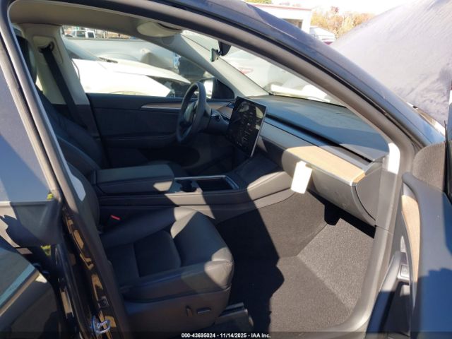 Tesla Model Y Long Range Dual Motor Rear-wheel Drive Image 12