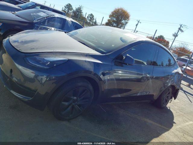 Tesla Model Y Long Range Dual Motor Rear-wheel Drive Image 4