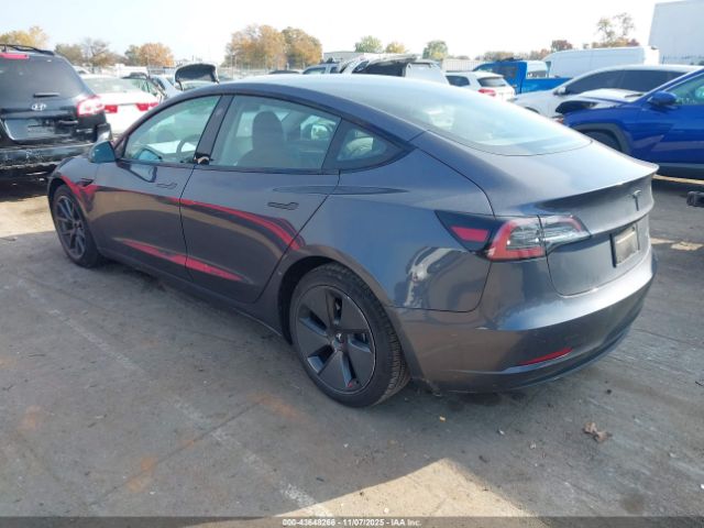 Tesla Model 3 Long Range Dual Motor All-wheel Drive Image 2