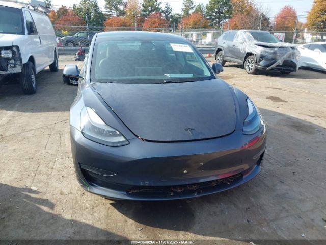 Tesla Model 3 Long Range Dual Motor All-wheel Drive Image 15
