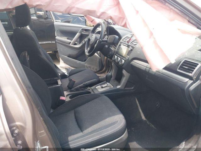 Subaru Forester 2.5i Premium Image 10