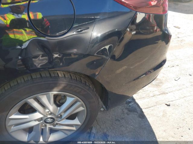 Hyundai ELANTRA Sel Image 16