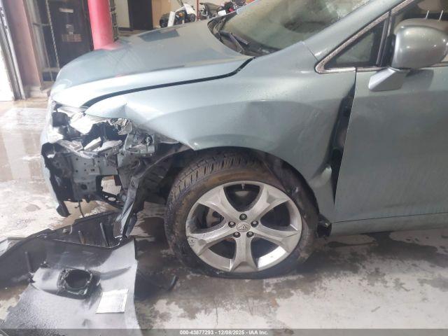 Toyota Venza Base V6 Image 9