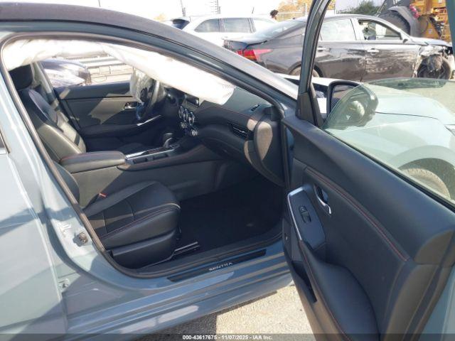 Nissan Sentra Sr Xtronic Cvt Image 6