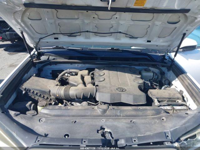 Toyota 4Runner Sr5 Image 7