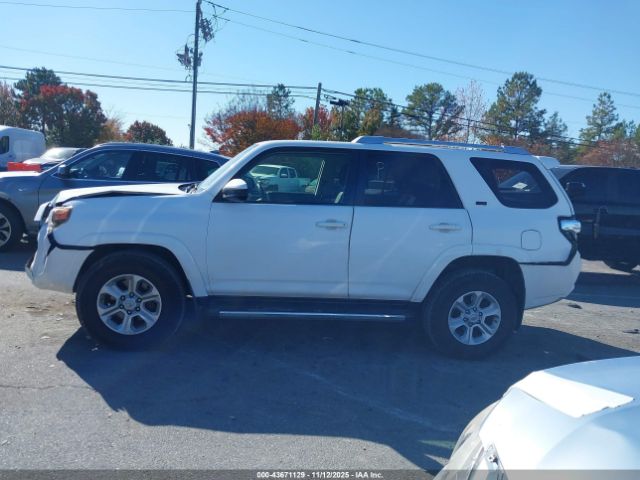 Toyota 4Runner Sr5 Image 9