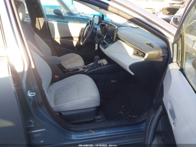 Toyota Corolla Le Image 13