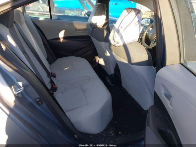 Toyota Corolla Le Image 7