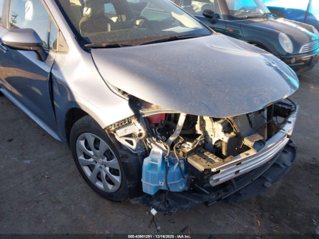 Toyota Corolla Le Image 11