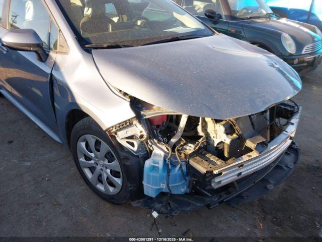 Toyota Corolla Le Image 11