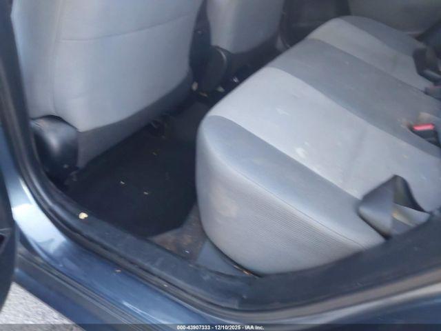 Toyota Corolla L Image 13