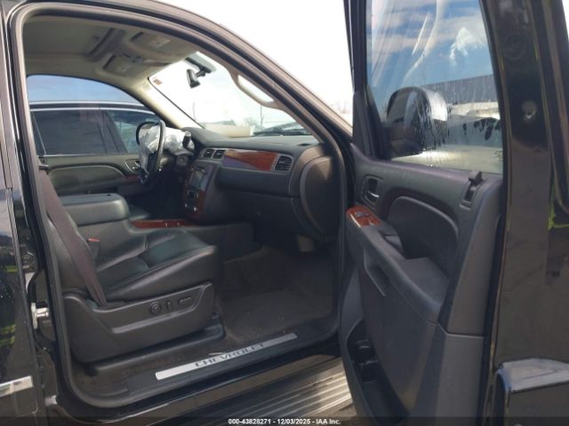 Chevrolet Tahoe Ltz Image 6