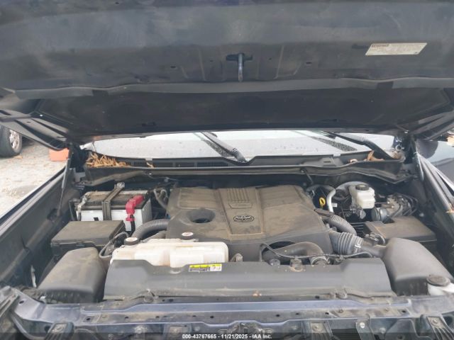 Toyota Tundra Sr5 Image 6