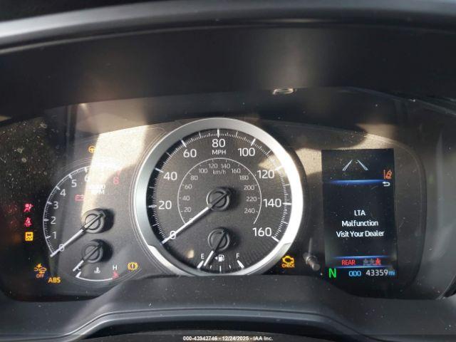 Toyota Corolla Le Image 11