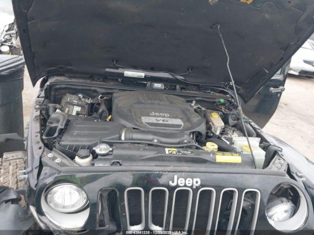 Jeep Wrangler Sahara 4x4 Image 12