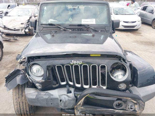 Jeep Wrangler Sahara 4x4 Image 16